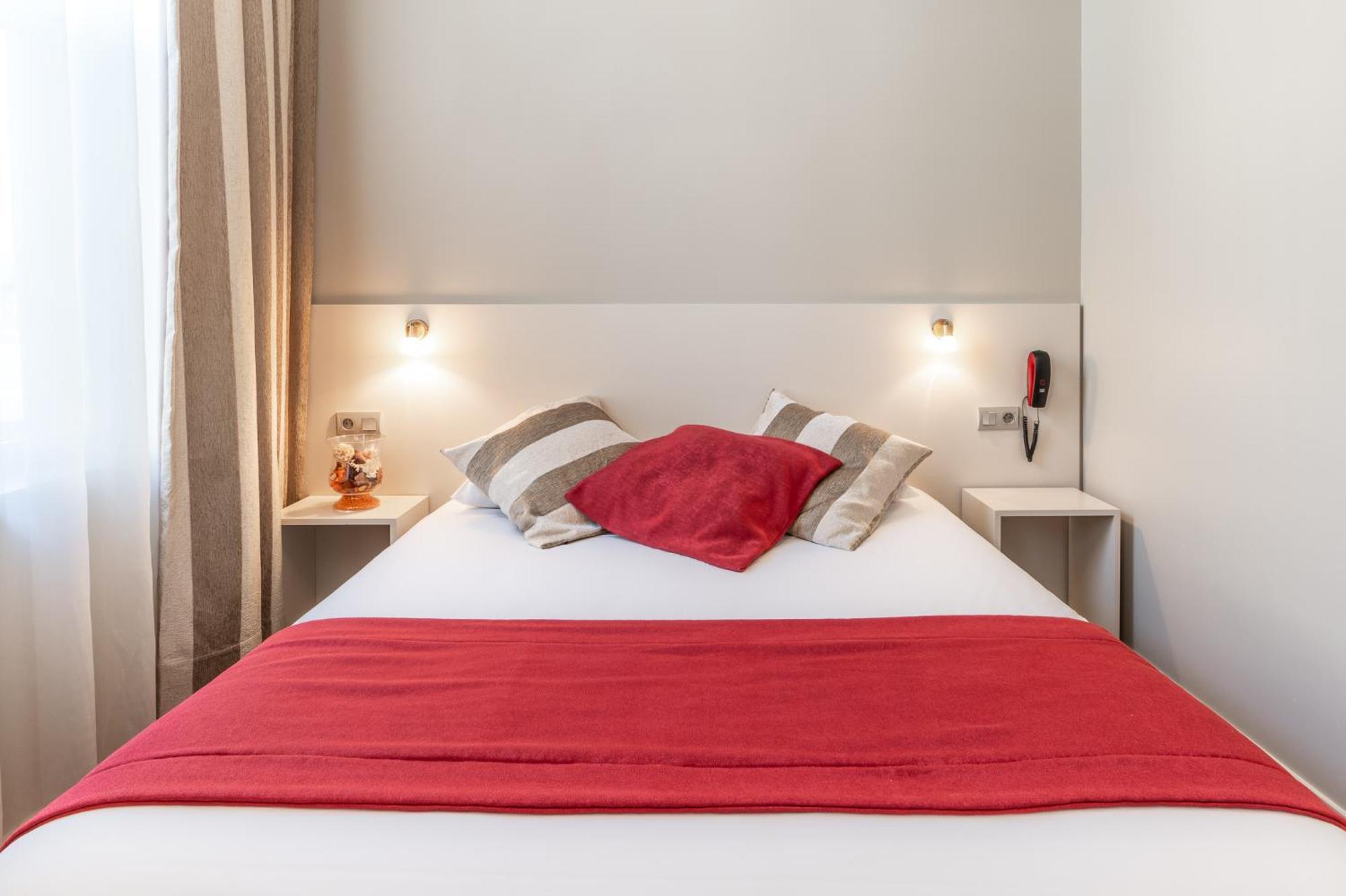 Hotel Des Ducs Alençon Dış mekan fotoğraf