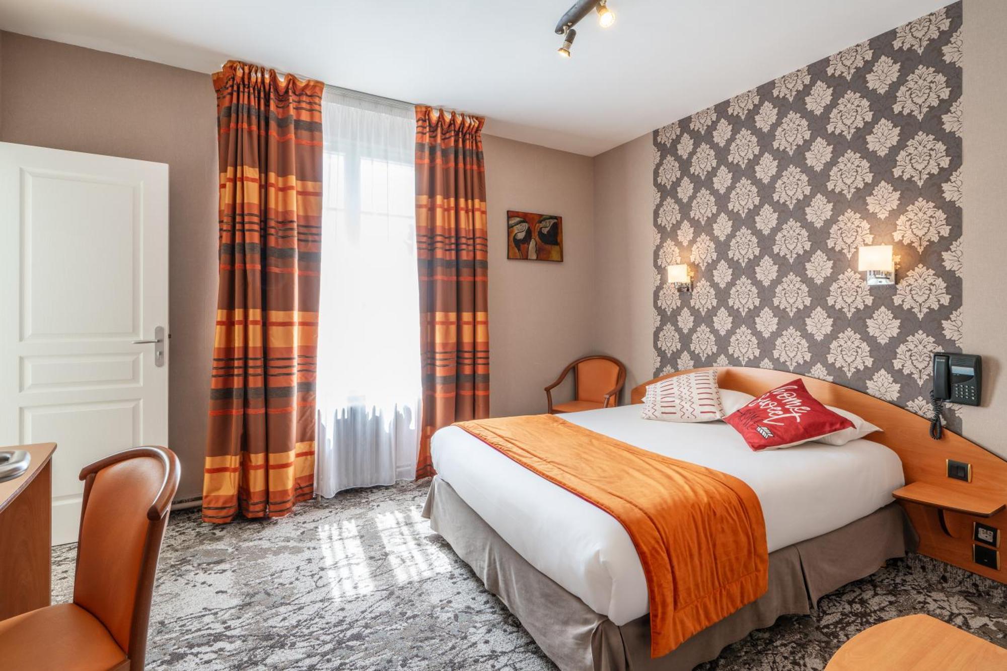 Hotel Des Ducs Alençon Dış mekan fotoğraf